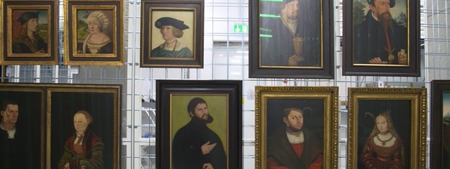Die Cranach-Bilder heute: sicher verwahrt und geschützt. Als sie damals gestohlen wurden, schätzte man ihren Wert auf 63 Millionen D-Mark. 
